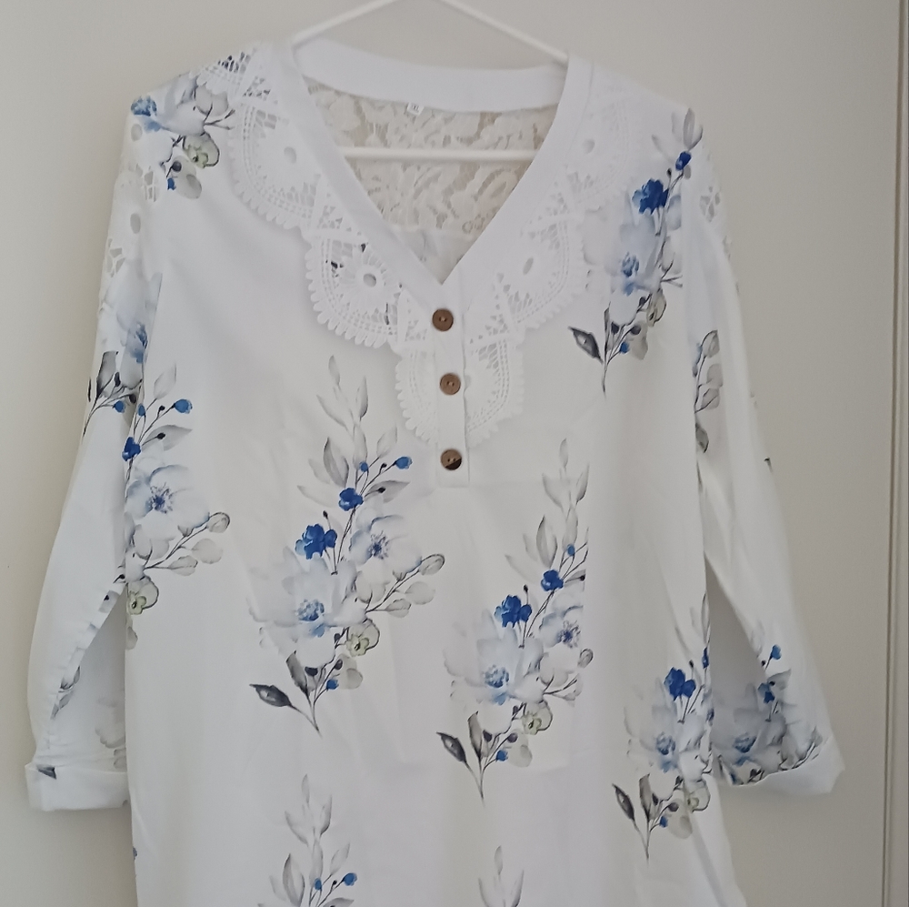 XL Elegant Beautiful Professional Work Tops